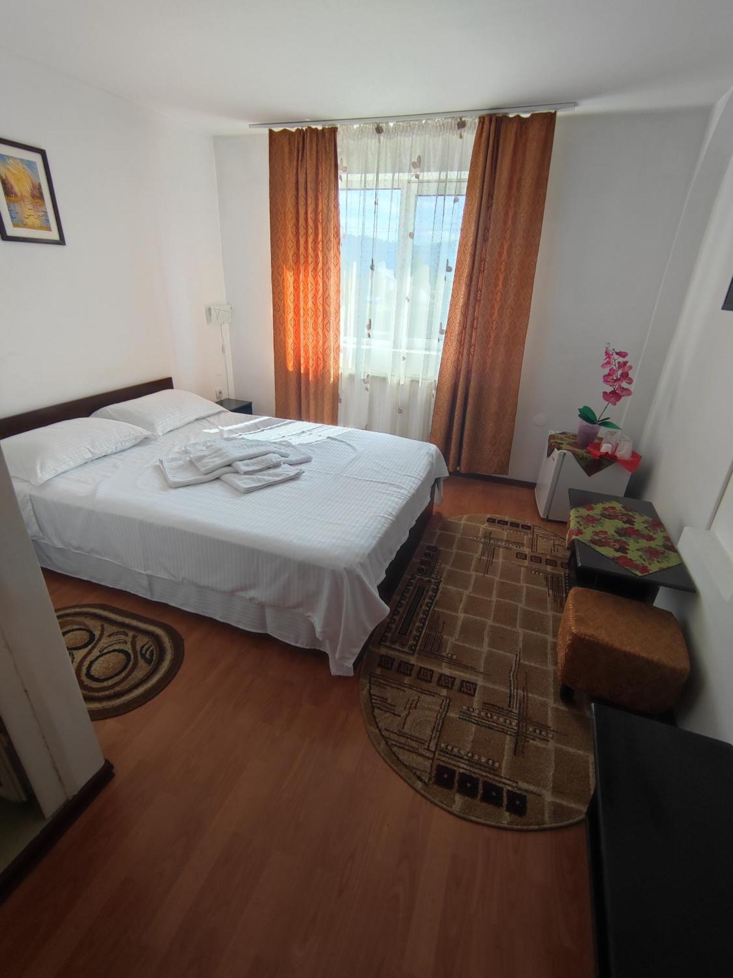 Camere De Inchiriat Edelweiss Dumbrava Roşie Екстериор снимка